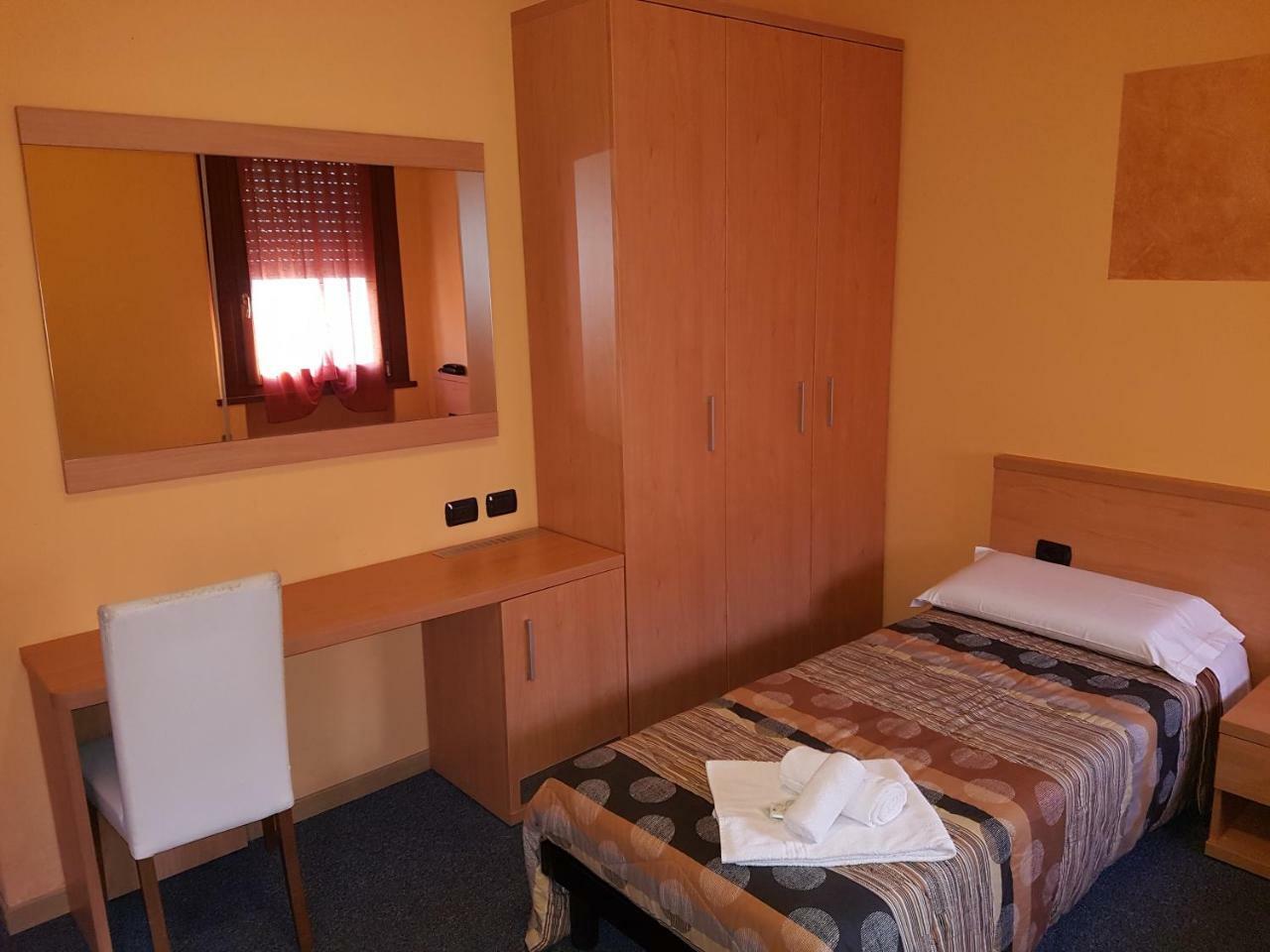 Albergo Ristorante Al Gallo Sanguinetto Dış mekan fotoğraf